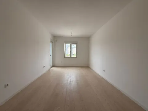 Prodaja, jednosoban stan, 43m², Zabjelo, Podgorica - image 1