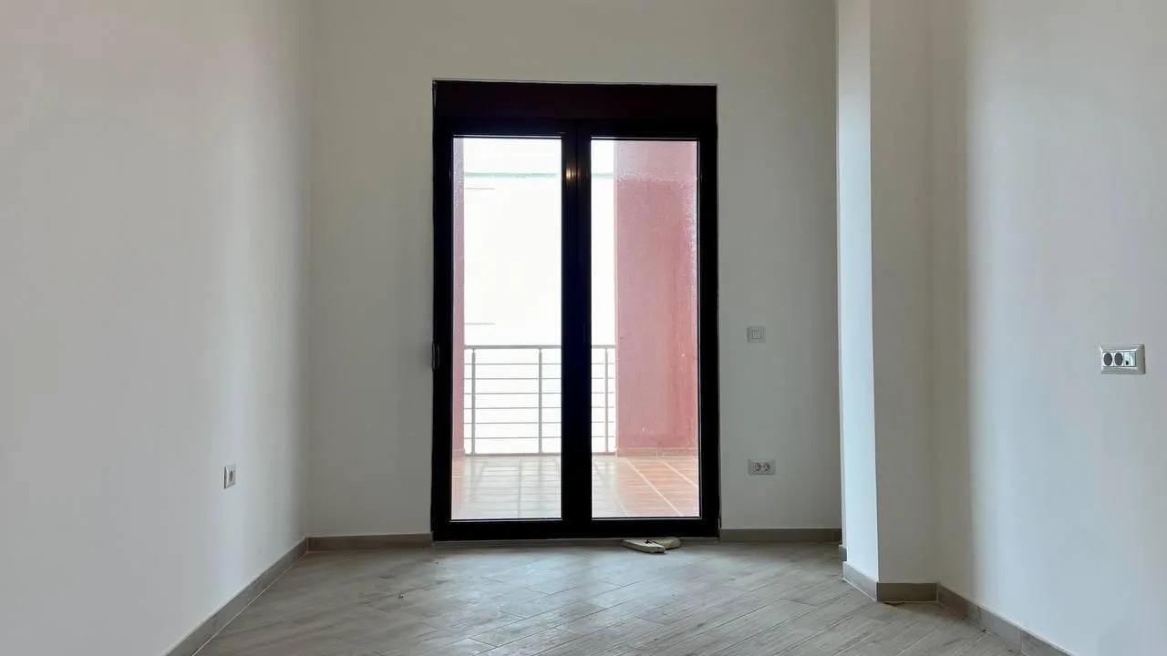 Prodaja, trosoban stan, 228m², Dobra Voda, Budva