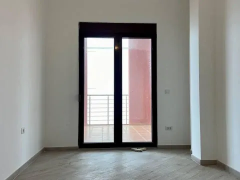 Sale, three bedroom apartment, 228m², Dobra Voda, Budva - image 10