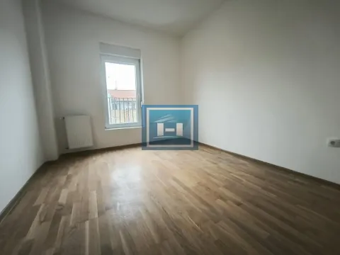 Prodaja, trosoban stan, 92m², Centar, Kruševac - image 2