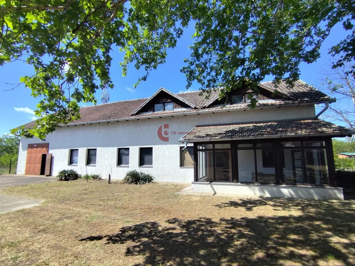 Prodaja, kuća, 880m², Bački Vinogradi, Subotica
