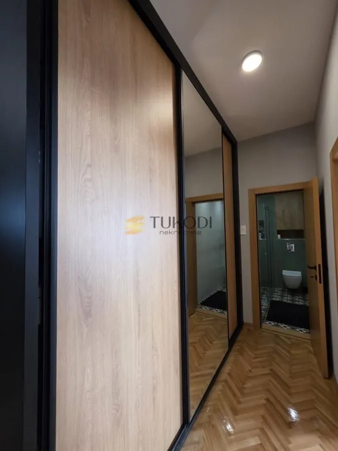 Prodaja, stan, 156m², Centar, Novi Sad