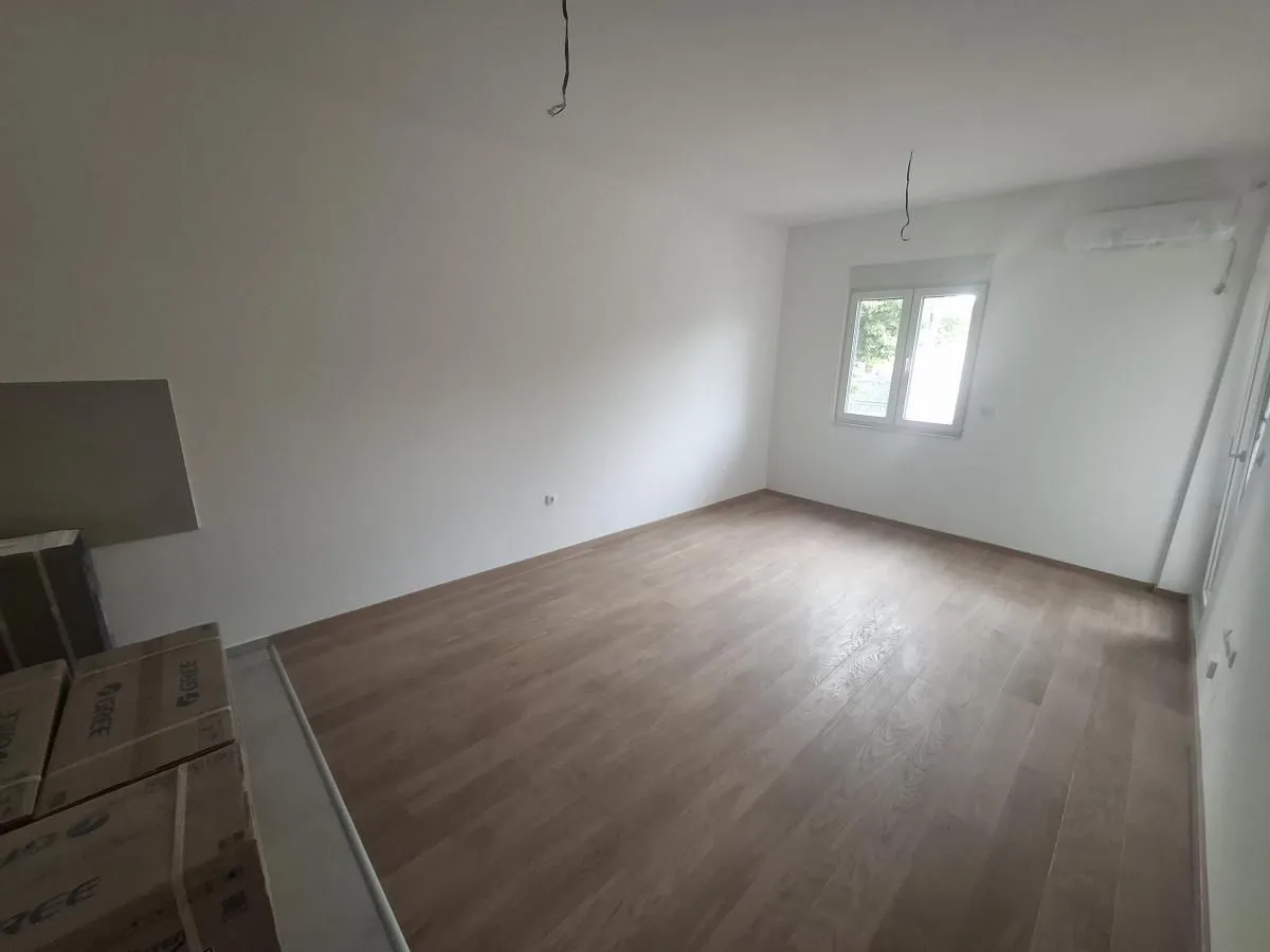 Prodaja, dvosoban stan, 53m², Salajka, Novi Sad Sve Podlokacije