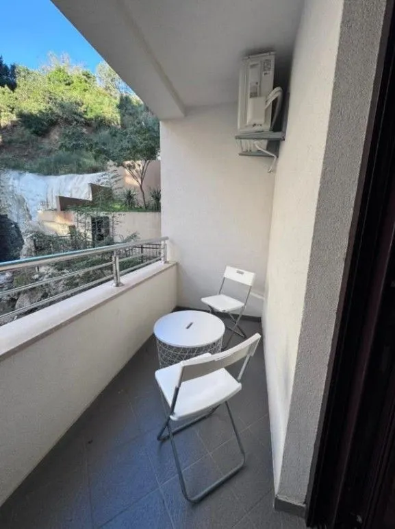 Sale, one bedroom apartment, 42m², Bečići, Budva