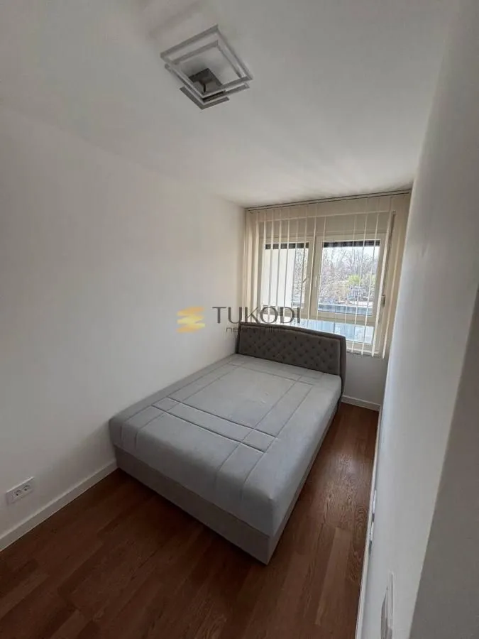 Izdavanje, dvosoban stan, 45m², Zemun Gornji Grad, Zemun Sve Podlokacije
