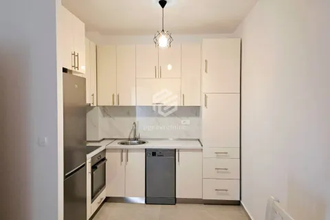 Izdavanje, jednosoban stan, 48m², City Kvart, Podgorica - image 4