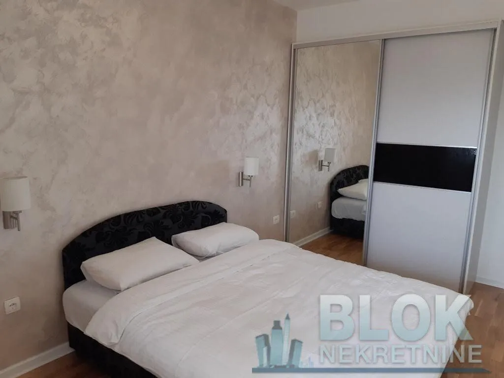 Izdavanje, dvosoban stan, 90m², Preko Morače, Podgorica