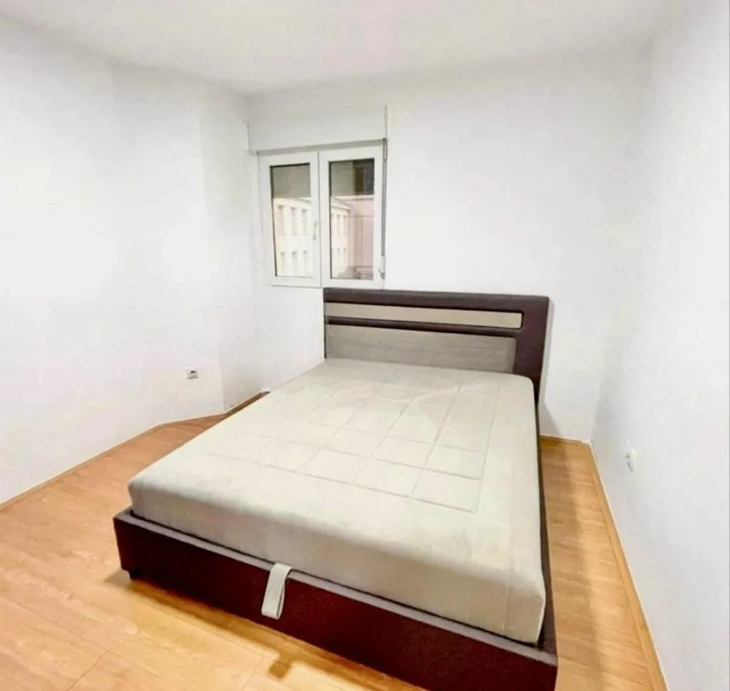 Rent, two bedroom apartment, 59m², Centar, Podgorica