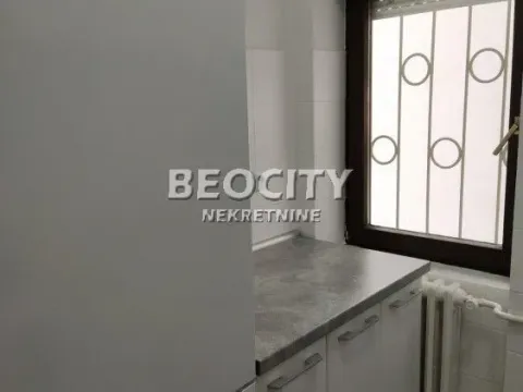 Izdavanje, dvosoban stan, 46m², Centar, Novi Sad - image 4