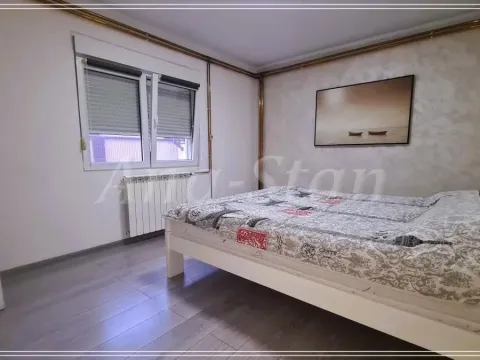 Sale, house, 181m², Kaludjerica, Grocka - image 4