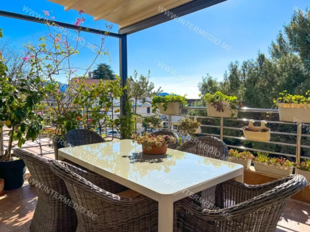 Prodaja, jednosoban stan, 73m², Topla, Herceg Novi