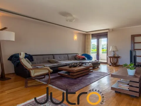 Izdavanje, kuća, 320m², Donja Gorica, Podgorica - image 12