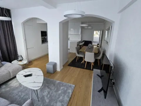 Rent, one bedroom apartment, 56m², Kalimanj, Tivat - image 13