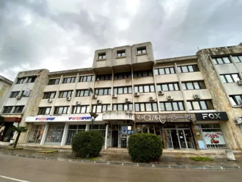Prodaja,  poslovni prostor, 31m2, Centar, Bar