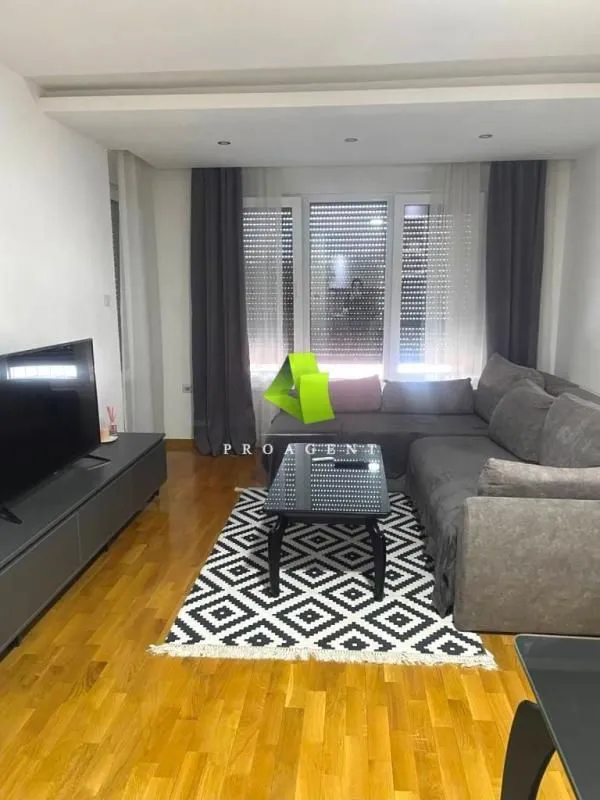 Rent, four bedroom apartment, 85m², Medijana, Niš