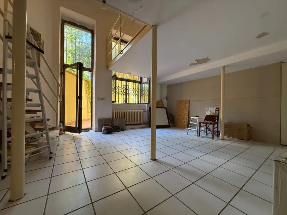 Prodaja, jednosoban stan, 45m², Andrićev Venac, Beograd