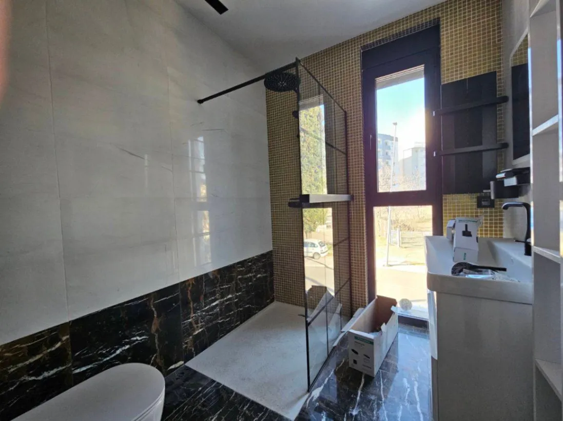 Prodaja, dvosoban stan, 71m², Vezirov Most, Podgorica