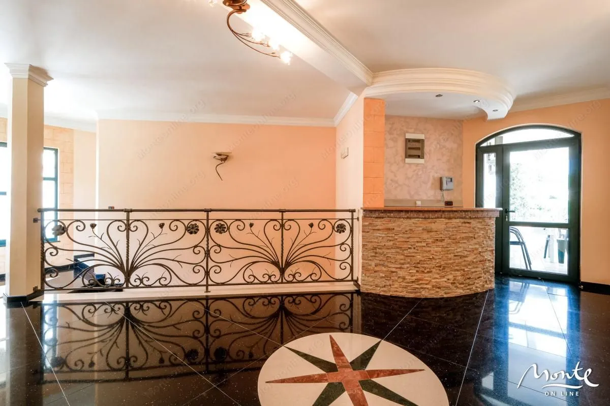 Sale, house, 560m², Petrovac, Budva