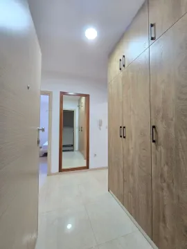Izdavanje, dvosoban stan, 70m², City Kvart, Podgorica - image 22