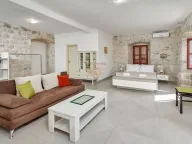 Prodaja, kuća, 410m², Kotor, Crna Gora - image 33