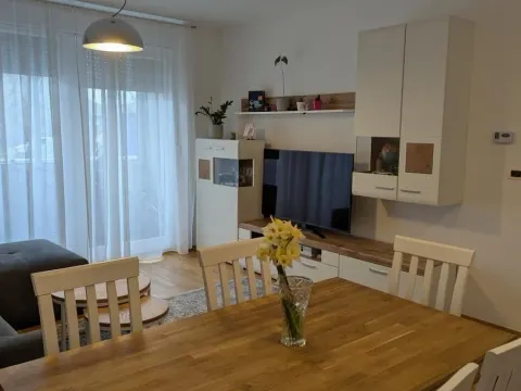 Prodaja, dvosoban stan, 67m², Sajmište, Novi Sad - image 3