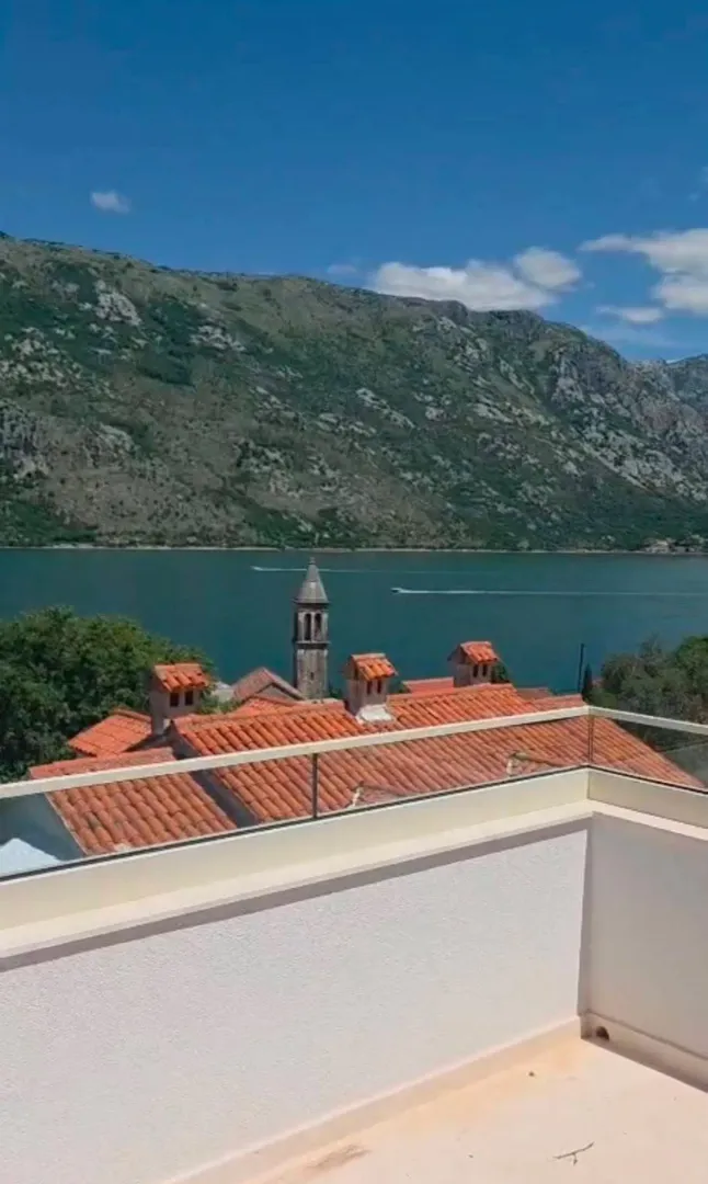 Sale, one bedroom apartment, 95m², Stoliv, Kotor