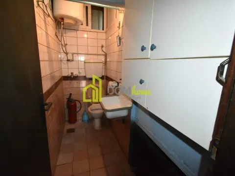 Prodaja, poslovni prostor, 22m², Pobrežje, Podgorica - image 2