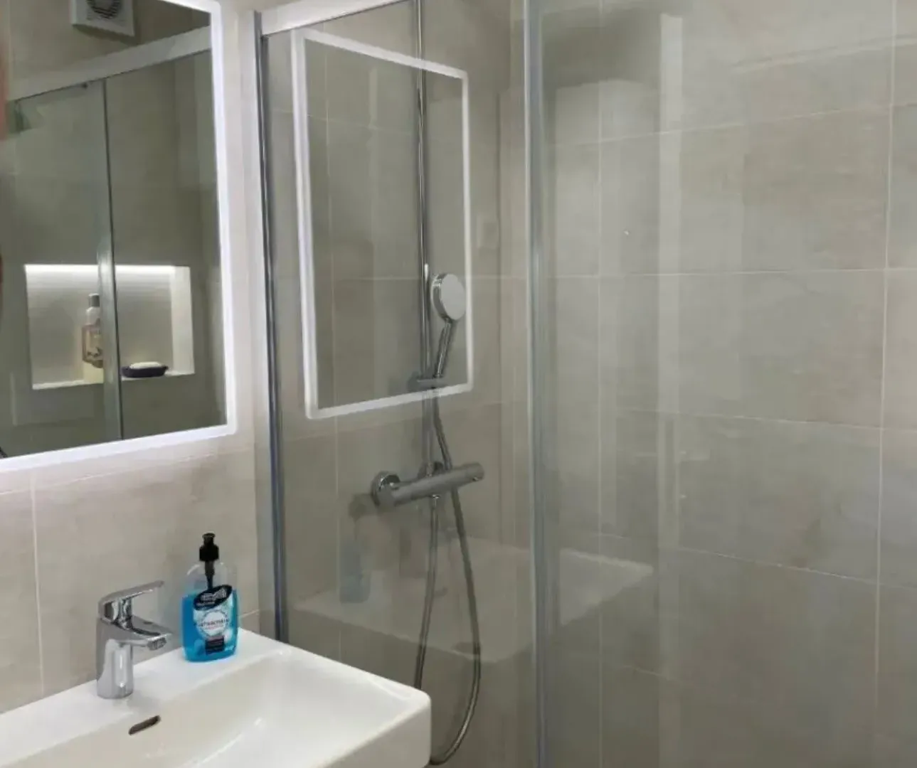 Rent, one bedroom apartment, 60m², Sveta Vrača, Kotor