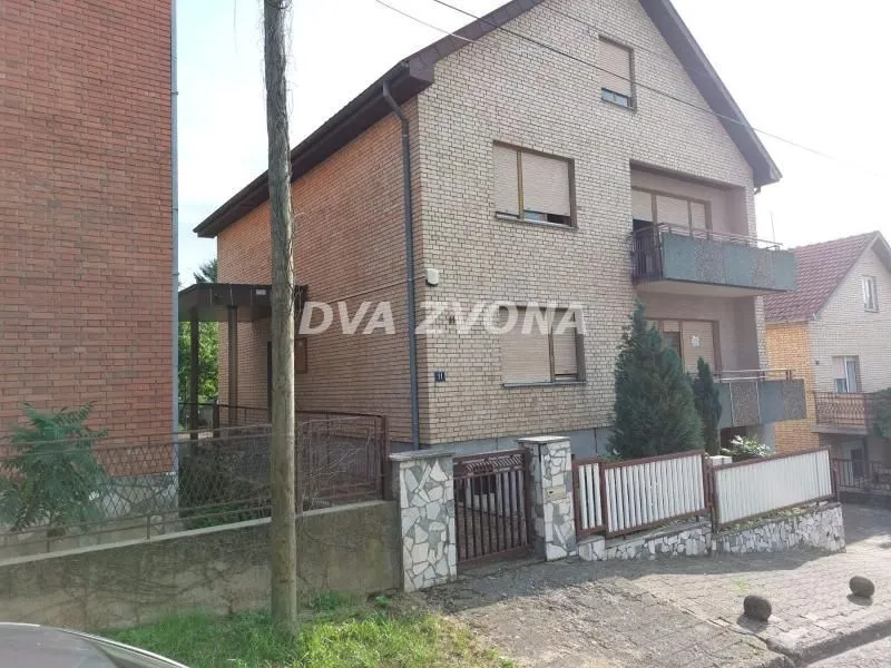 Prodaja, kuća, 400m², Sremska Kamenica, Petrovaradin