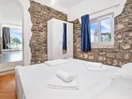 Izdavanje, kuća, 110m², Tivat, Crna Gora - image 11