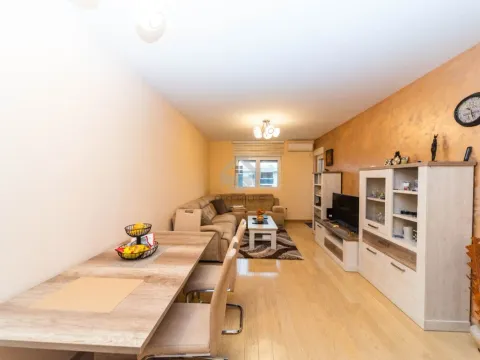 Prodaja, jednosoban stan, 47m², City Kvart, Podgorica - image 15