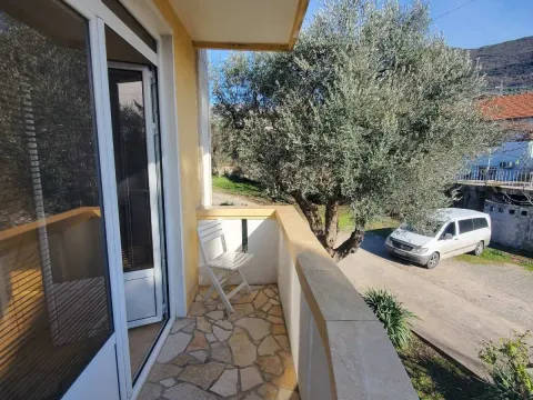 Rent, one bedroom apartment, 40m², Bjeliši, Bar - image 8