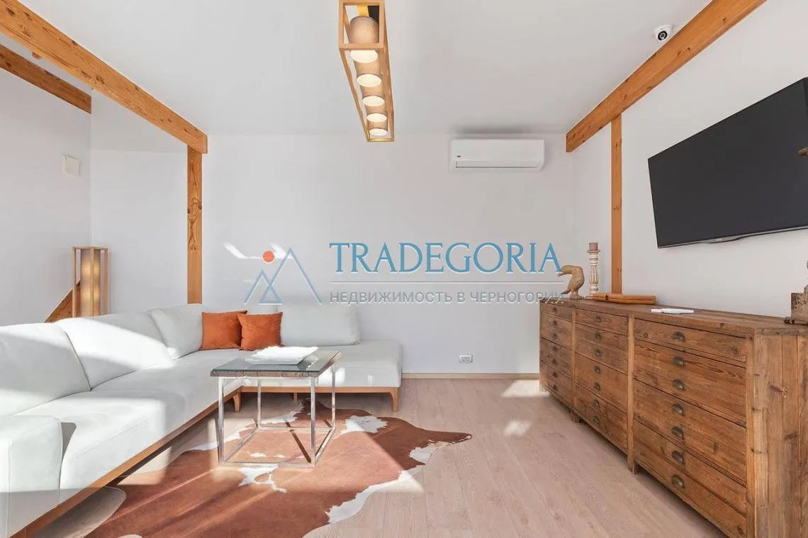 Prodaja, kuća, 220m², Tivat, Crna Gora