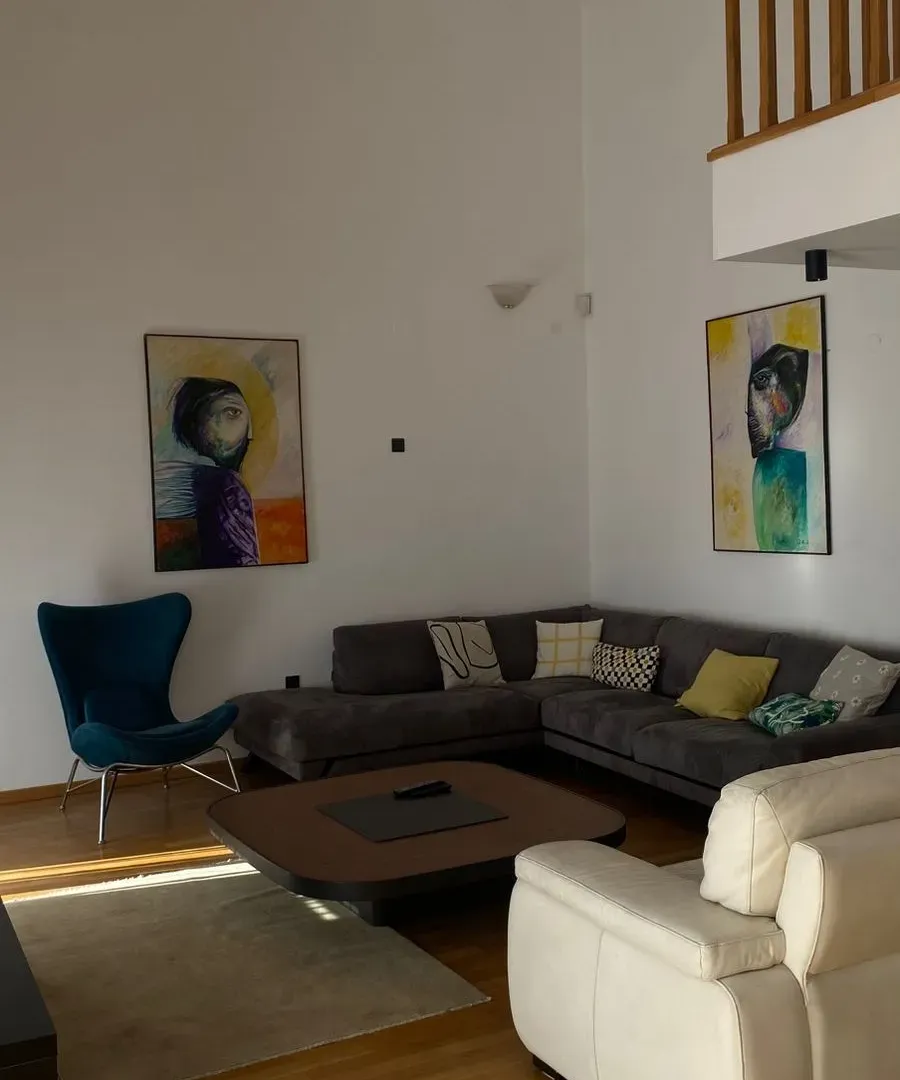 Izdavanje, kuća, 285m², Gorica C, Podgorica