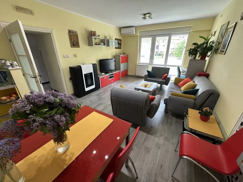 Sale, three bedroom apartment, 65m², Centar, Nikšić
