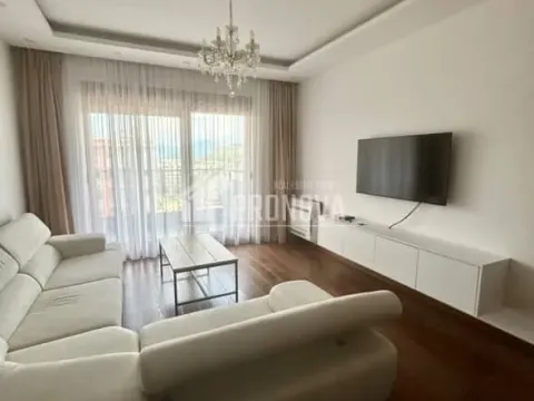 Izdavanje, dvosoban stan, 75m2, Master Kvart, Podgorica Izdavanje, dvosoban stan, 75m2, Master Kvart, Podgorica