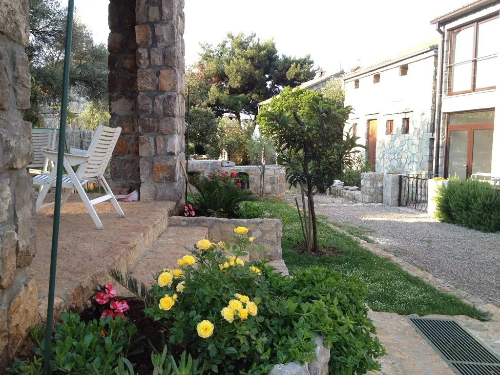 Prodaja, kuća, 150m², Tivat, Crna Gora