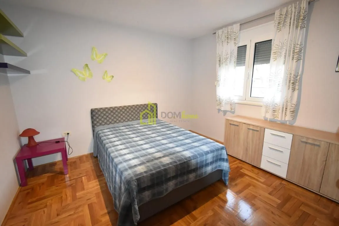 Sale, house, 191m², Tološi, Podgorica