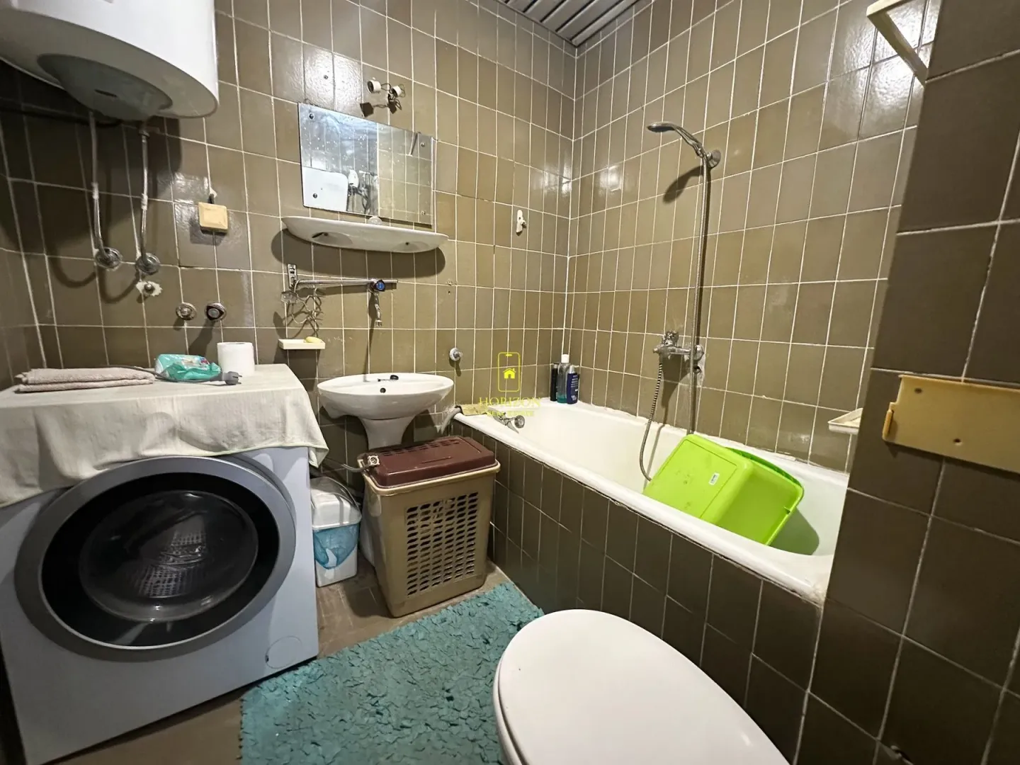 Prodaja, trosoban stan, 96m², Blok 6, Podgorica