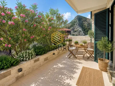 Izdavanje, kuća, 180m², Bečići, Budva - image 7
