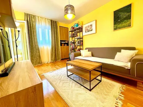 Rent, one bedroom apartment, 46m², City Kej, Podgorica - image 3
