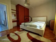 Izdavanje, stan, 330m², Tološi, Podgorica - image 12