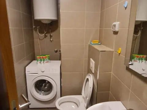 Izdavanje, dvosoban stan, 68m², City Kvart, Podgorica - image 10
