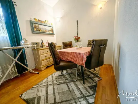 Prodaja, kuća, 200m², Donja Gorica, Podgorica - image 6