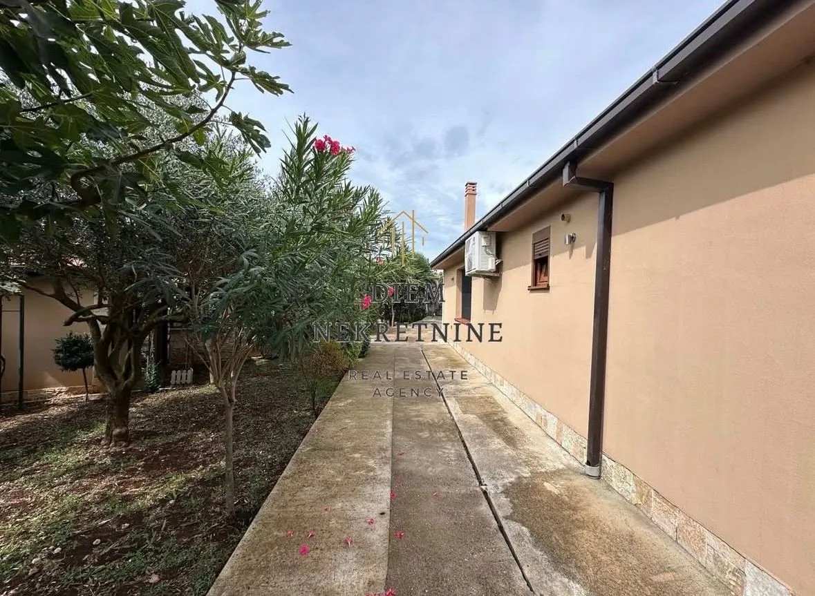 Izdavanje, kuća, 94m², Mareza, Podgorica