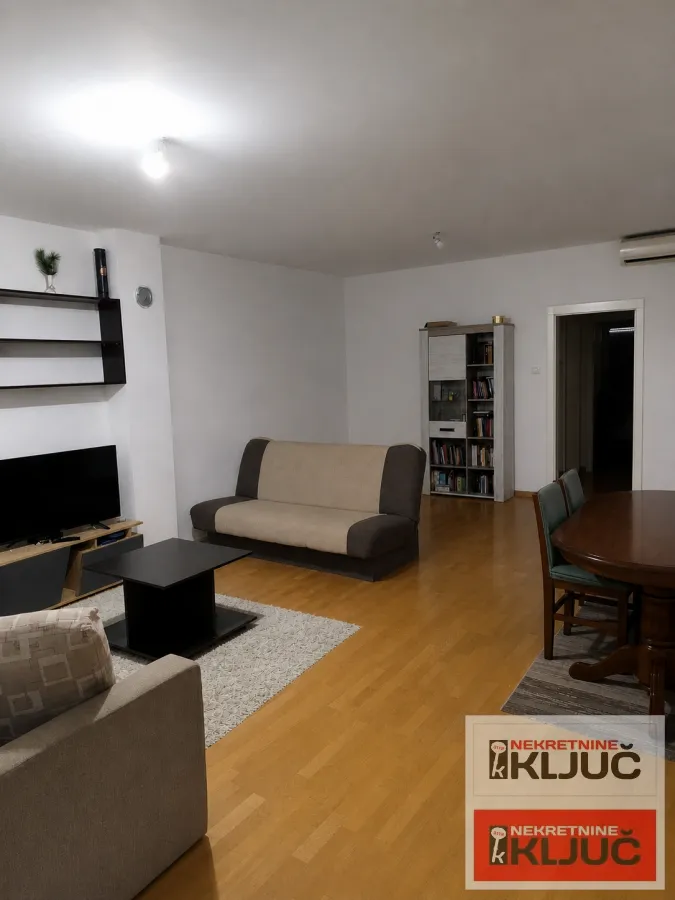 Prodaja, trosoban stan, 86m², Bulevar Oslobodjenja, Novi Sad Sve Podlokacije