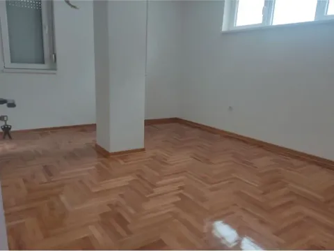 Sale, three bedroom apartment, 70m², Niš, Srbija - image 10