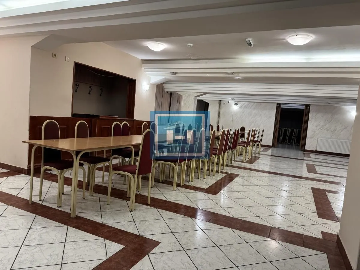 Prodaja, ugostiteljski objekat, 1560m², Despotovac, Srbija