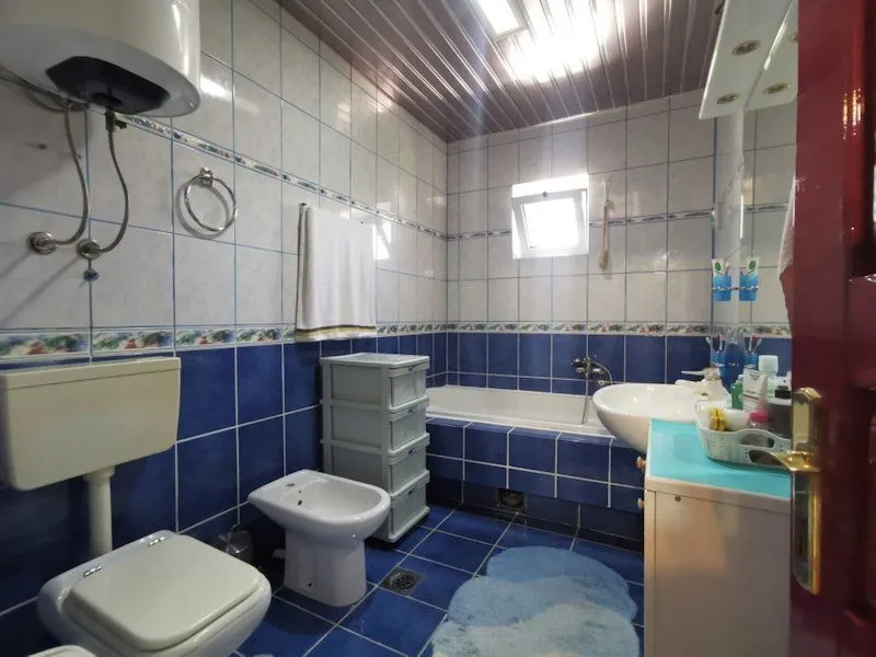 Sale, house, 489m², Zagorič, Podgorica