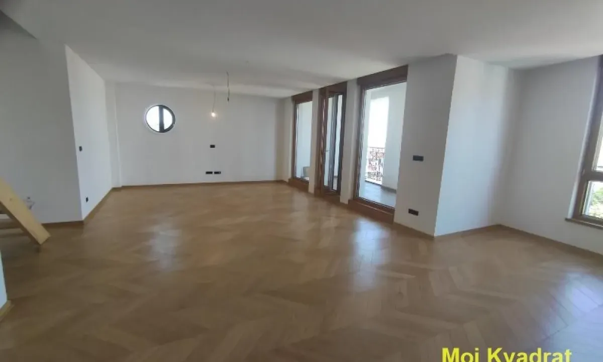 Sale, apartment, 193m², Južni Bulevar, Vračar Sve Podlokacije